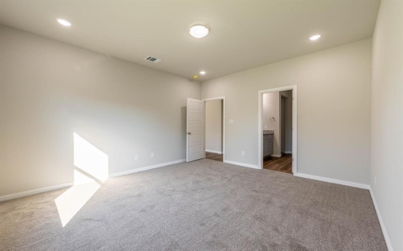 213 Marble Creek Drive, Fort Worth, TX 76131, 4 Bedrooms Bedrooms, ,2 BathroomsBathrooms,Residential,For Sale,213 Marble Creek Drive,0,21224514