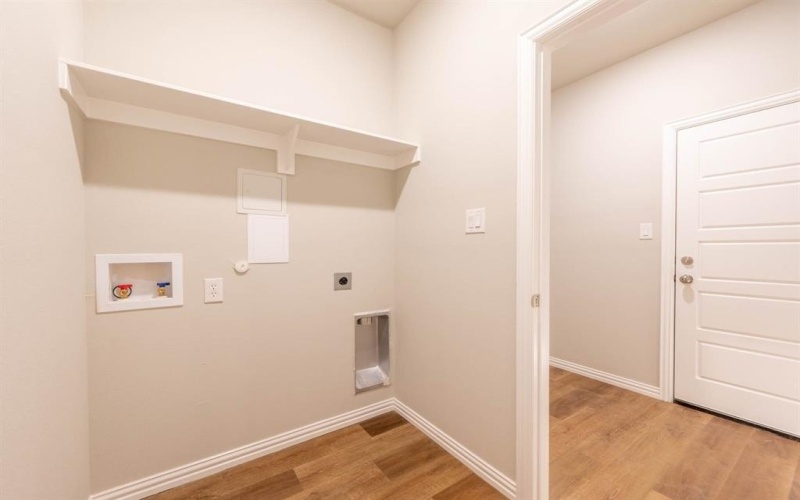 213 Marble Creek Drive, Fort Worth, TX 76131, 4 Bedrooms Bedrooms, ,2 BathroomsBathrooms,Residential,For Sale,213 Marble Creek Drive,0,21224514