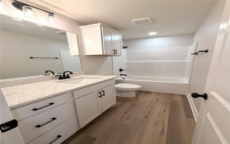 5016 Ames Place Place, Bossier City, LA 71112, 3 Bedrooms Bedrooms, ,2 BathroomsBathrooms,Residential,For Sale,5016 Ames Place Place,0,21224664