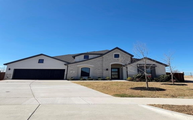 205 Vineyard Lane, Midlothian, TX 76065, 3 Bedrooms Bedrooms, ,3 BathroomsBathrooms,Residential,For Sale,205 Vineyard Lane,0,21224736