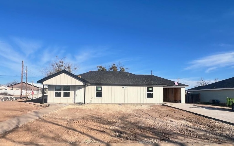 2516 Waco Street, San Angelo, TX 76901, 3 Bedrooms Bedrooms, ,2 BathroomsBathrooms,Residential,For Sale,2516 Waco Street,0,131773