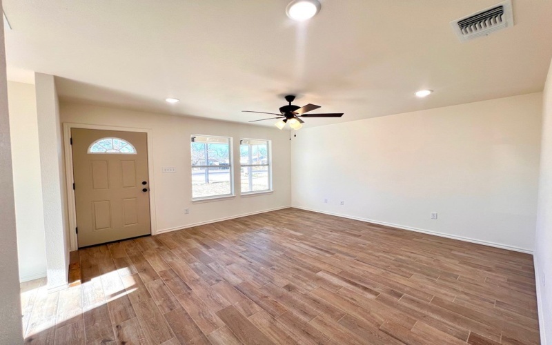 2516 Waco Street, San Angelo, TX 76901, 3 Bedrooms Bedrooms, ,2 BathroomsBathrooms,Residential,For Sale,2516 Waco Street,0,131773