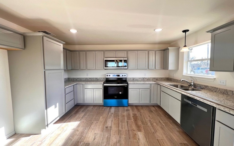 2516 Waco Street, San Angelo, TX 76901, 3 Bedrooms Bedrooms, ,2 BathroomsBathrooms,Residential,For Sale,2516 Waco Street,0,131773