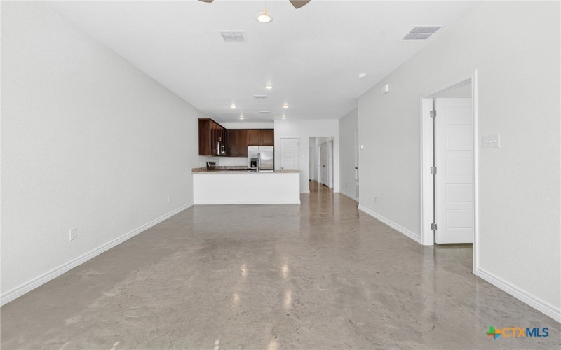 620 Pacific Crest Trail unit: A, Copperas Cove, TX 76522, 3 Habitaciones Habitaciones , ,2 BañosBaños,Residential Multi Family,En Venta,620 Pacific Crest Trail unit: A,0,609080