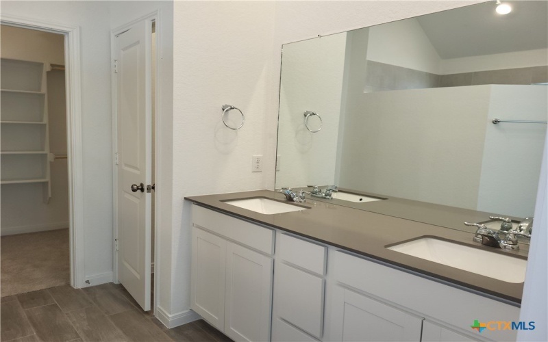 1233 Fox Wing Way, New Braunfels, TX 78132, 4 Bedrooms Bedrooms, ,3 BathroomsBathrooms,Residential,For Sale,1233 Fox Wing Way,0,609139