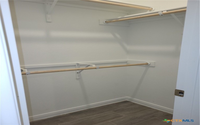 1233 Fox Wing Way, New Braunfels, TX 78132, 4 Bedrooms Bedrooms, ,3 BathroomsBathrooms,Residential,For Sale,1233 Fox Wing Way,0,609139