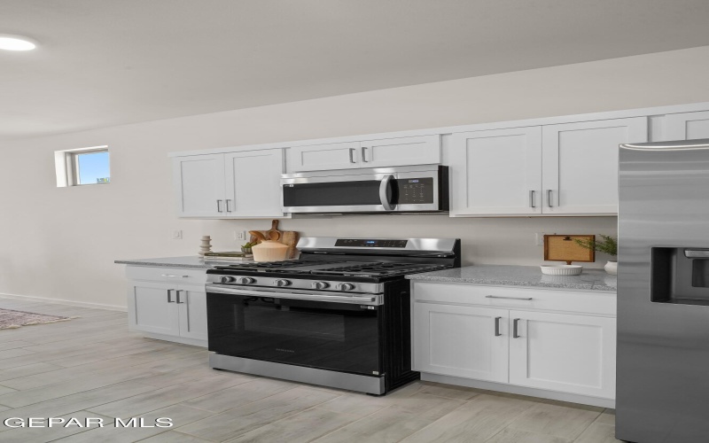 13804 Summer Wave Avenue, El Paso, TX 79928, 3 Bedrooms Bedrooms, ,1 BathroomBathrooms,Residential,For Sale,13804 Summer Wave Avenue,0,941344