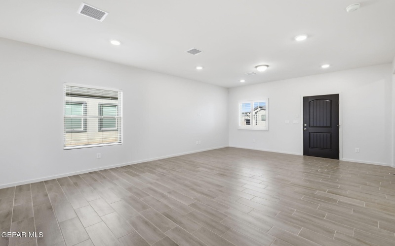 13820 Summer Wave Avenue, El Paso, TX 79928, 3 Bedrooms Bedrooms, ,1 BathroomBathrooms,Residential,For Sale,13820 Summer Wave Avenue,0,941347