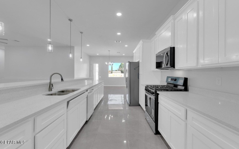 351 PLAZA BONITA Way, Clint, TX 79836, 4 Bedrooms Bedrooms, ,3 BathroomsBathrooms,Residential,For Sale,351 PLAZA BONITA Way,0,941368