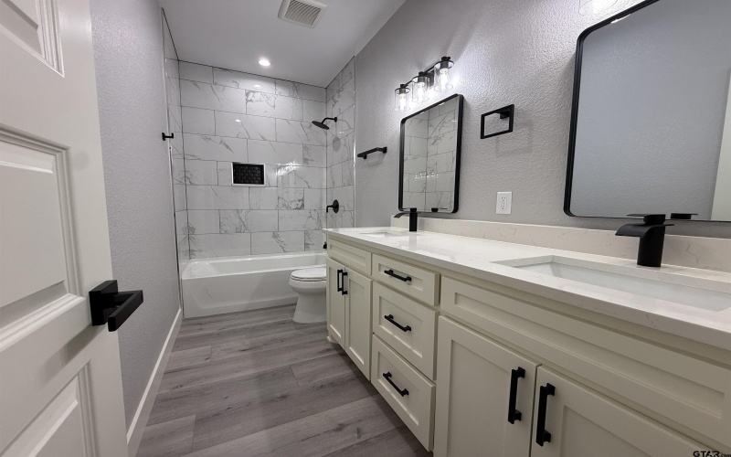 10184 Las Vegas, Tyler, TX 75704, 3 Bedrooms Bedrooms, ,2 BathroomsBathrooms,Residential,For Sale,10184 Las Vegas,0,26004556