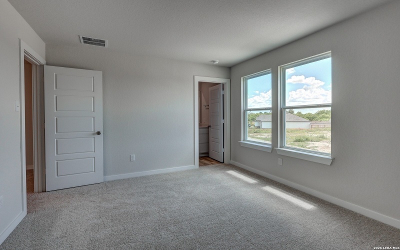 10520 EDDLEMAN COVE, San Antonio, TX 78252, 5 Bedrooms Bedrooms, ,5 BathroomsBathrooms,Residential,For Sale,10520 EDDLEMAN COVE,0,1953823