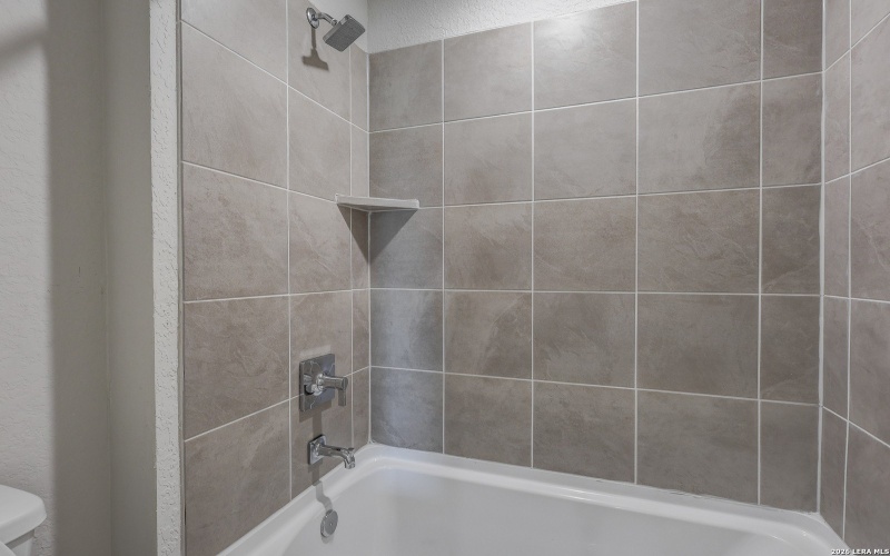 10520 EDDLEMAN COVE, San Antonio, TX 78252, 5 Bedrooms Bedrooms, ,5 BathroomsBathrooms,Residential,For Sale,10520 EDDLEMAN COVE,0,1953823