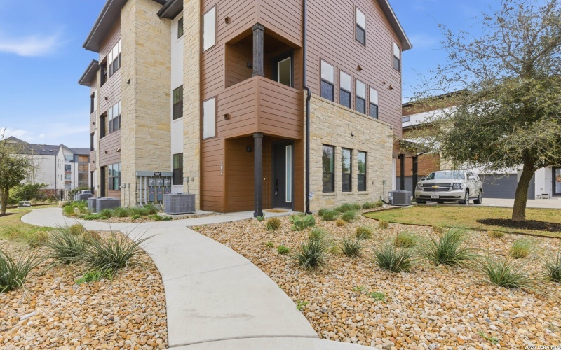 315 Holton Drive unit: 102, Austin, TX 78737, 3 Bedrooms Bedrooms, ,3 BathroomsBathrooms,Residential,For Sale,315 Holton Drive unit: 102,0,1953965