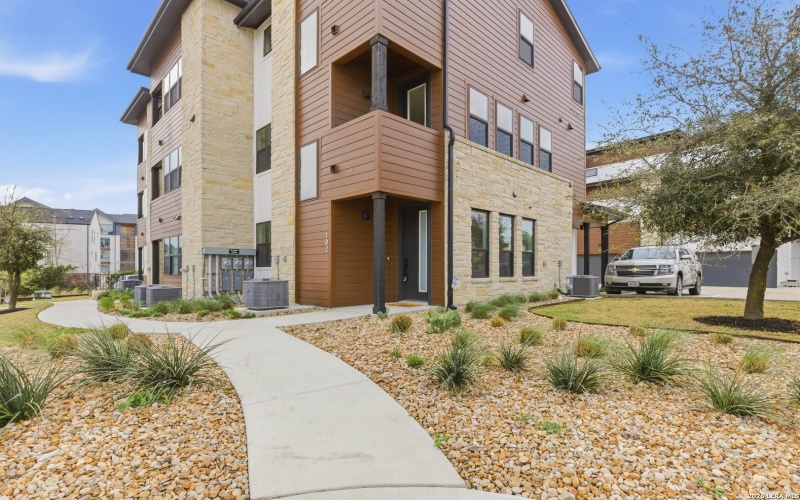 315 Holton Drive unit: 102, Austin, TX 78737, 3 Bedrooms Bedrooms, ,3 BathroomsBathrooms,Residential,For Sale,315 Holton Drive unit: 102,0,1953965