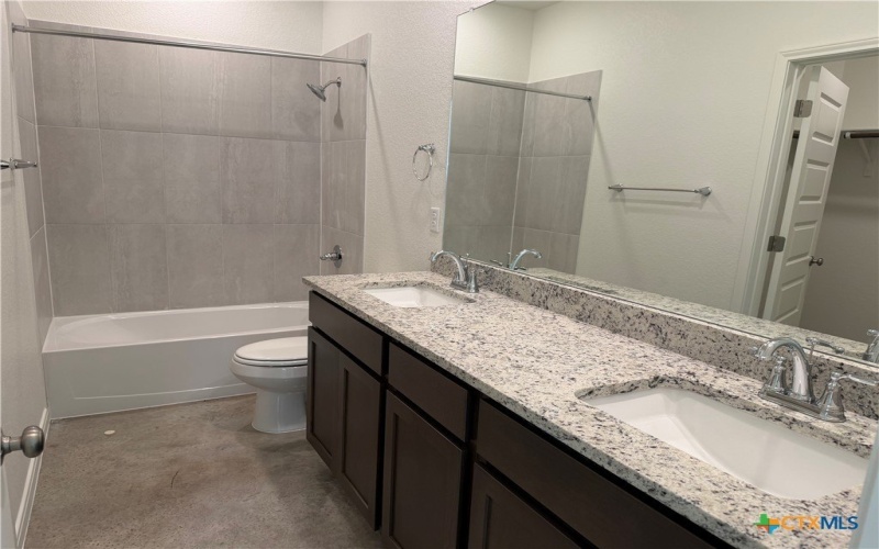2011 Bear Grass Ridge Road unit: A, Temple, TX 76501, 3 Bedrooms Bedrooms, ,2 BathroomsBathrooms,Residential Multi Family,For Sale,2011 Bear Grass Ridge Road unit: A,0,609224