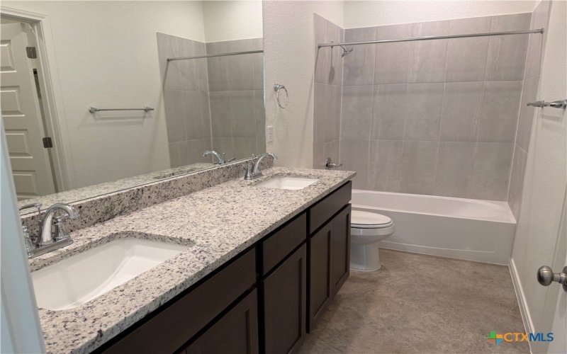 2011 Bear Grass Ridge Road unit: B, Temple, TX 76501, 3 Habitaciones Habitaciones , ,2 BañosBaños,Residential Multi Family,En Venta,2011 Bear Grass Ridge Road unit: B,0,609230