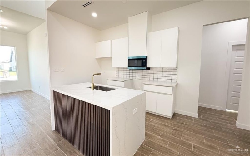 5909 N Playa Del Sol Street, Edinburg, TX 78542, 3 Bedrooms Bedrooms, ,2 BathroomsBathrooms,Residential,For Sale,5909 N Playa Del Sol Street,0,500459