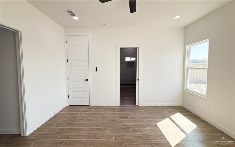 5909 N Playa Del Sol Street, Edinburg, TX 78542, 3 Bedrooms Bedrooms, ,2 BathroomsBathrooms,Residential,For Sale,5909 N Playa Del Sol Street,0,500459