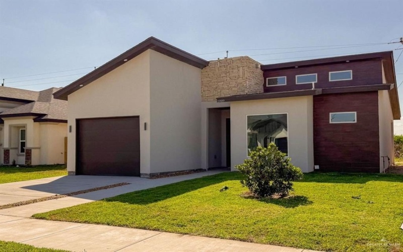 5909 N Playa Del Sol Street, Edinburg, TX 78542, 3 Bedrooms Bedrooms, ,2 BathroomsBathrooms,Residential,For Sale,5909 N Playa Del Sol Street,0,500459