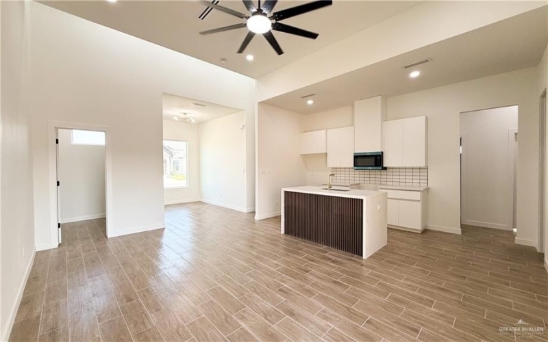 5909 N Playa Del Sol Street, Edinburg, TX 78542, 3 Bedrooms Bedrooms, ,2 BathroomsBathrooms,Residential,For Sale,5909 N Playa Del Sol Street,0,500459