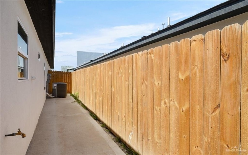 11308 N 25th, McAllen, TX 78504, ,Residential Multi Family,For Sale,11308 N 25th,0,500495