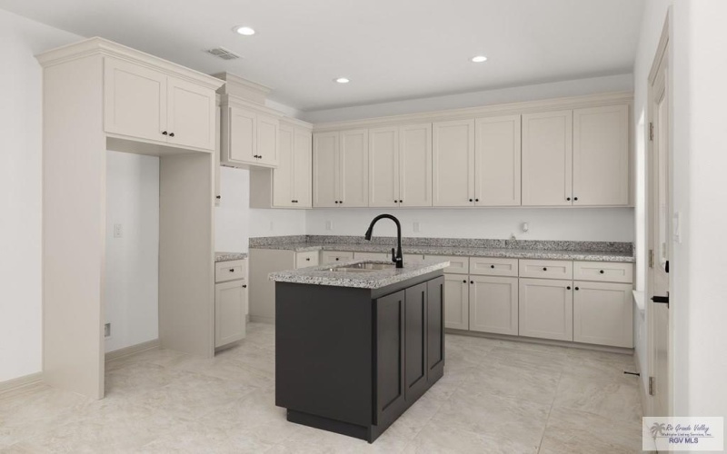 17998 GREEN JAY DR, HARLINGEN, TX 78552, 3 Bedrooms Bedrooms, ,2 BathroomsBathrooms,Residential,For Sale,17998 GREEN JAY DR,0,29772415