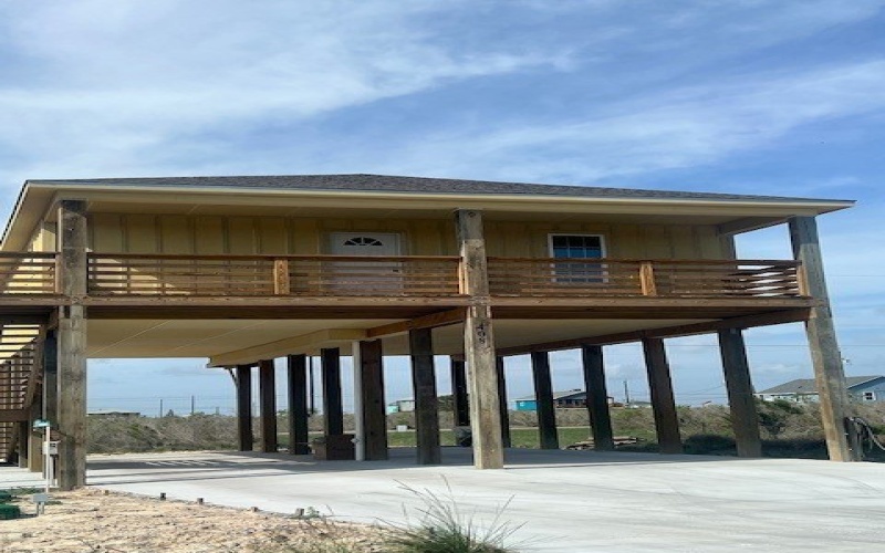 408 W Royal Oak Lane, Rockport, TX 78382, 3 Bedrooms Bedrooms, ,2 BathroomsBathrooms,Residential,For Sale,408 W Royal Oak Lane,0,474087