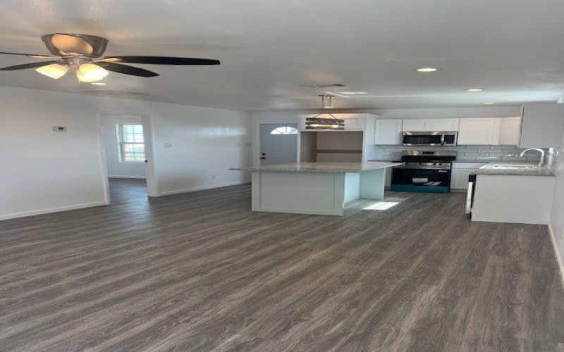 408 W Royal Oak Lane, Rockport, TX 78382, 3 Bedrooms Bedrooms, ,2 BathroomsBathrooms,Residential,For Sale,408 W Royal Oak Lane,0,474087