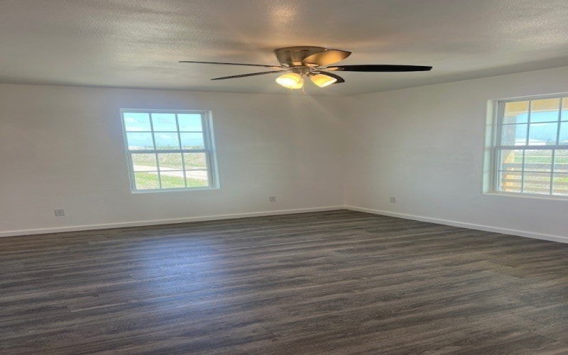 408 W Royal Oak Lane, Rockport, TX 78382, 3 Bedrooms Bedrooms, ,2 BathroomsBathrooms,Residential,For Sale,408 W Royal Oak Lane,0,474087