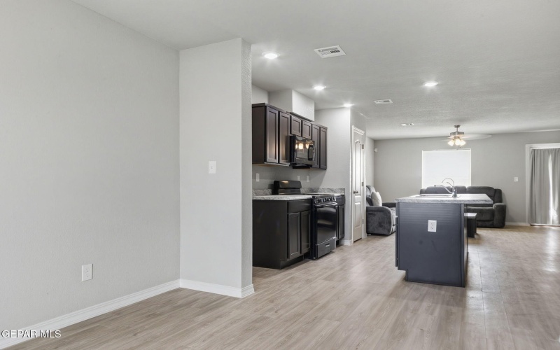 14368 Star Cactus Avenue, Horizon City, TX 79928, 3 Bedrooms Bedrooms, ,2 BathroomsBathrooms,Residential,For Sale,14368 Star Cactus Avenue,0,941418