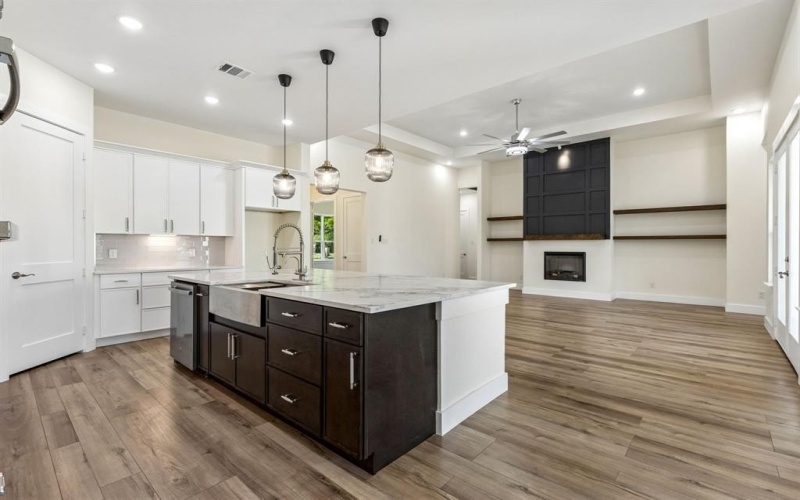 3710 Castle Drive, Rowlett, TX 75089, 6 Bedrooms Bedrooms, ,6 BathroomsBathrooms,Residential,For Sale,3710 Castle Drive,0,21180680