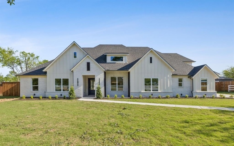 3710 Castle Drive, Rowlett, TX 75089, 6 Bedrooms Bedrooms, ,6 BathroomsBathrooms,Residential,For Sale,3710 Castle Drive,0,21180680