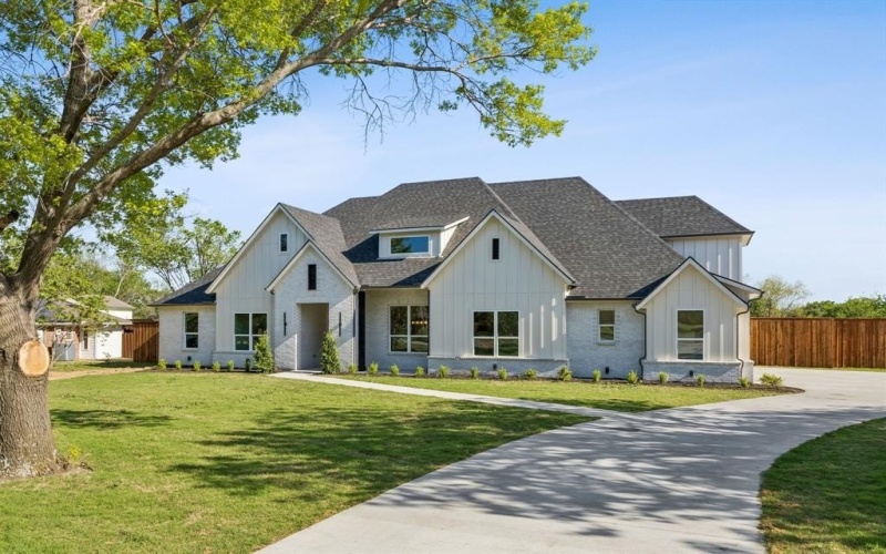 3710 Castle Drive, Rowlett, TX 75089, 6 Bedrooms Bedrooms, ,6 BathroomsBathrooms,Residential,For Sale,3710 Castle Drive,0,21180680