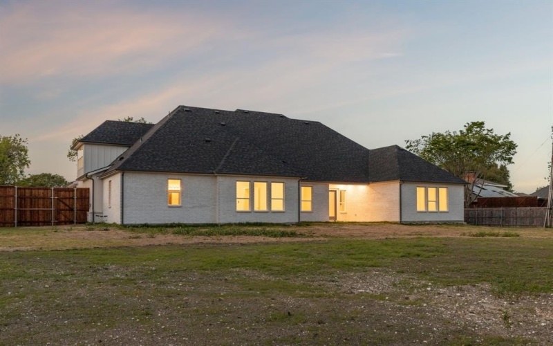 3710 Castle Drive, Rowlett, TX 75089, 6 Bedrooms Bedrooms, ,6 BathroomsBathrooms,Residential,For Sale,3710 Castle Drive,0,21180680