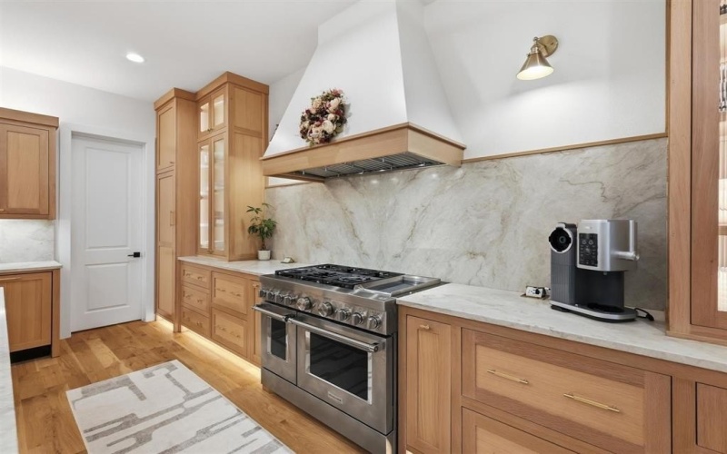 4304 Belle Drive, Flower Mound, TX 75022, 5 Habitaciones Habitaciones , ,6 BañosBaños,Residential,En Venta,4304 Belle Drive,0,21204862