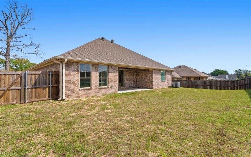 114 Hay Meadow Drive, Winona, TX 75792, 3 Bedrooms Bedrooms, ,2 BathroomsBathrooms,Residential,For Sale,114 Hay Meadow Drive,0,21207917