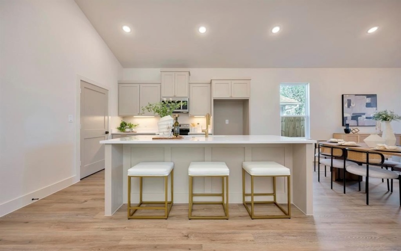 929 E Magnolia Avenue, Fort Worth, TX 76104, 4 Habitaciones Habitaciones , ,2 BañosBaños,Residential,En Venta,929 E Magnolia Avenue,0,21217035