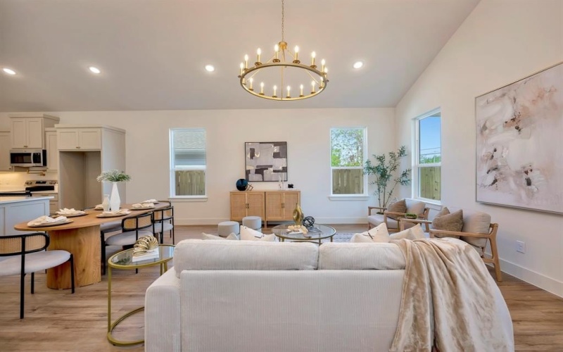 929 E Magnolia Avenue, Fort Worth, TX 76104, 4 Habitaciones Habitaciones , ,2 BañosBaños,Residential,En Venta,929 E Magnolia Avenue,0,21217035