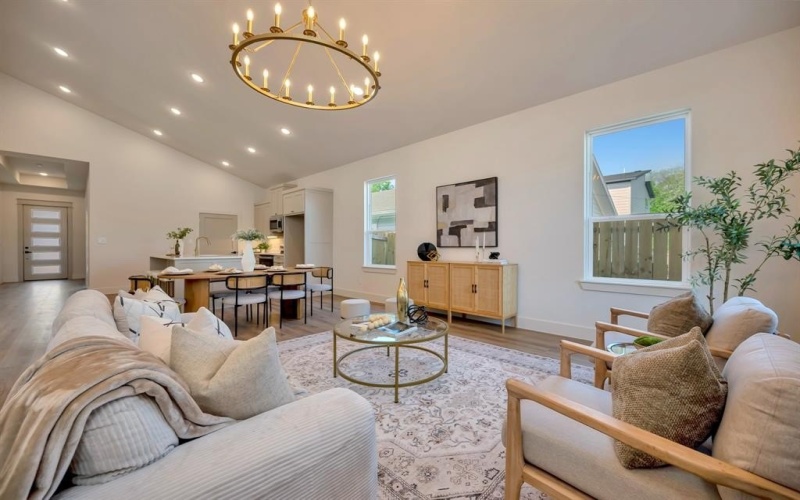 929 E Magnolia Avenue, Fort Worth, TX 76104, 4 Habitaciones Habitaciones , ,2 BañosBaños,Residential,En Venta,929 E Magnolia Avenue,0,21217035