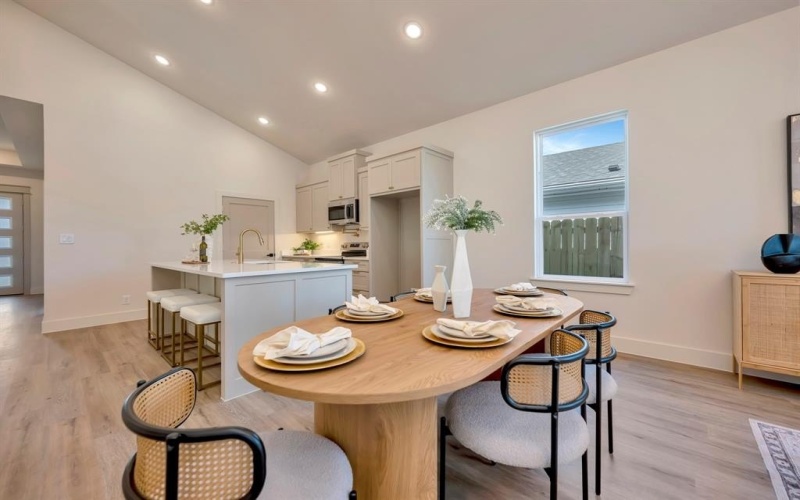 929 E Magnolia Avenue, Fort Worth, TX 76104, 4 Habitaciones Habitaciones , ,2 BañosBaños,Residential,En Venta,929 E Magnolia Avenue,0,21217035