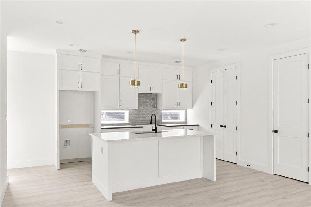 4711 Sylvester Street, Dallas, TX 75219, 8 Bedrooms Bedrooms, ,8 BathroomsBathrooms,Residential Multi Family,For Sale,4711 Sylvester Street,0,21218683