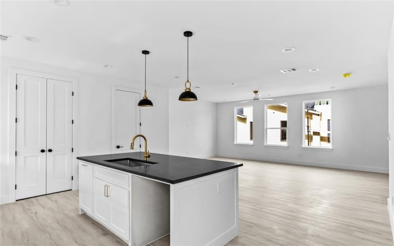 4711 Sylvester Street, Dallas, TX 75219, 8 Bedrooms Bedrooms, ,8 BathroomsBathrooms,Residential Multi Family,For Sale,4711 Sylvester Street,0,21218683