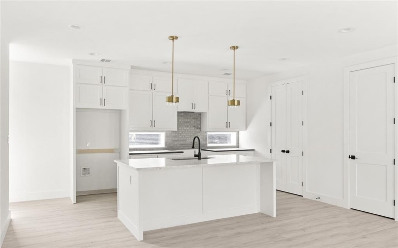 4711 Sylvester Street, Dallas, TX 75219, 8 Bedrooms Bedrooms, ,8 BathroomsBathrooms,Residential Multi Family,For Sale,4711 Sylvester Street,0,21218683