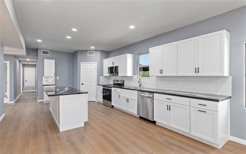 1111 Magnolia Street, Brownwood, TX 76801, 4 Habitaciones Habitaciones , ,2 BañosBaños,Residential,En Venta,1111 Magnolia Street,0,21220429