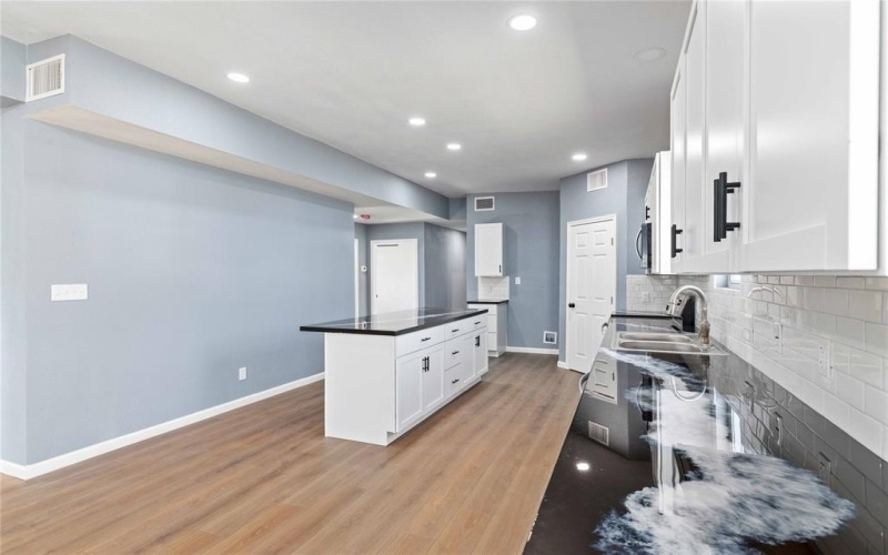 1111 Magnolia Street, Brownwood, TX 76801, 4 Habitaciones Habitaciones , ,2 BañosBaños,Residential,En Venta,1111 Magnolia Street,0,21220429