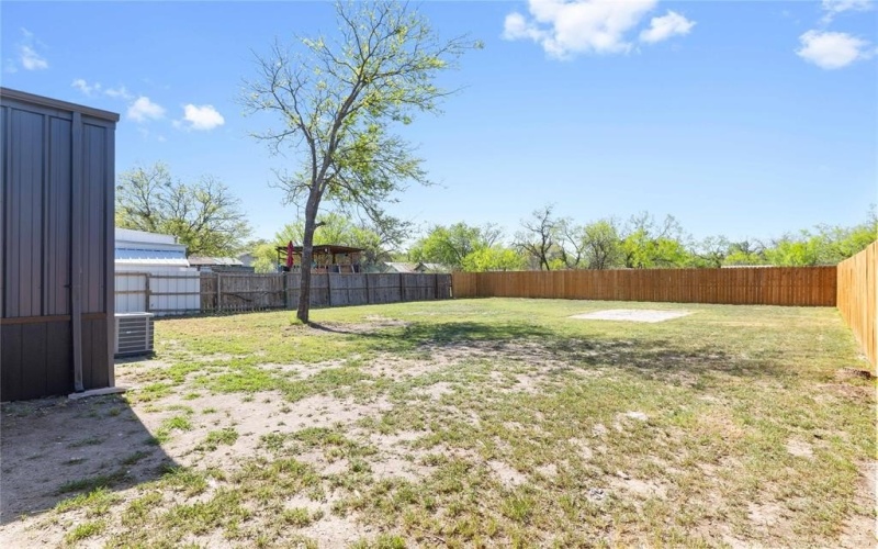 1111 Magnolia Street, Brownwood, TX 76801, 4 Habitaciones Habitaciones , ,2 BañosBaños,Residential,En Venta,1111 Magnolia Street,0,21220429