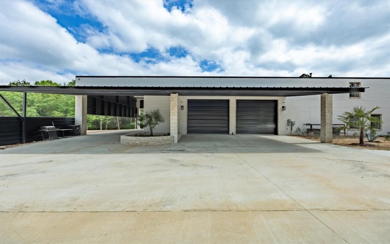 603 S Houston Street, Edgewood, TX 75117, 9 Habitaciones Habitaciones , ,3 BañosBaños,Residential,En Venta,603 S Houston Street,0,21221887