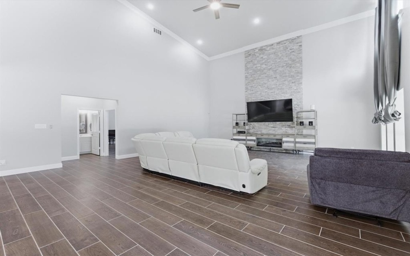 603 S Houston Street, Edgewood, TX 75117, 9 Habitaciones Habitaciones , ,3 BañosBaños,Residential,En Venta,603 S Houston Street,0,21221887