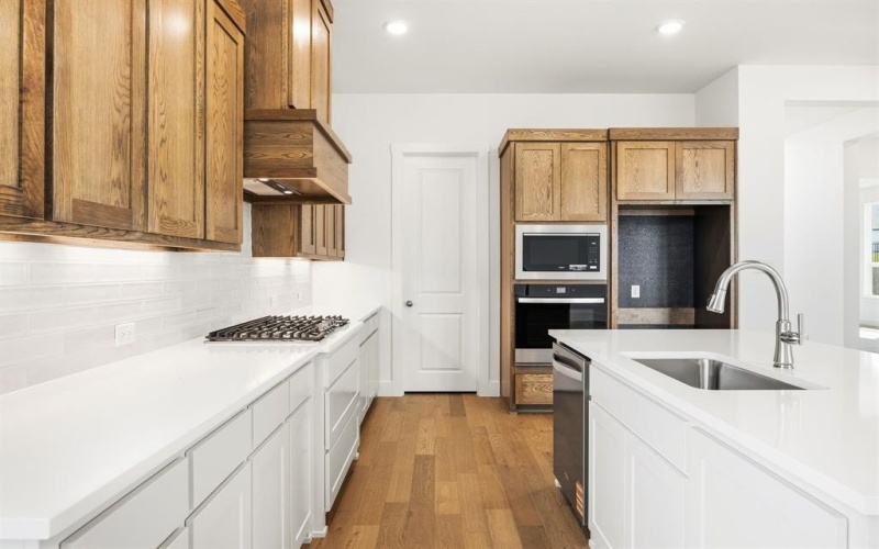 560 Stark Mews, Celina, TX 75009, 3 Bedrooms Bedrooms, ,2 BathroomsBathrooms,Residential,For Sale,560 Stark Mews,0,21223628