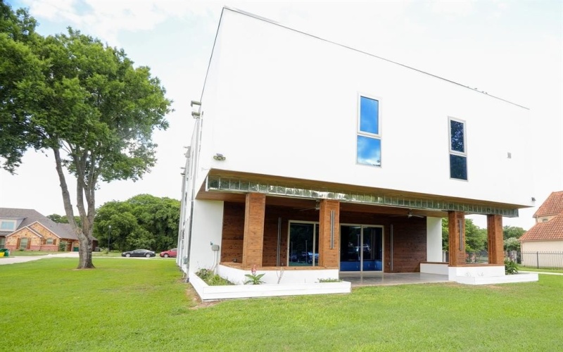 1719 Right Field Court, Cedar Hill, TX 75104, 4 Bedrooms Bedrooms, ,5 BathroomsBathrooms,Residential,For Sale,1719 Right Field Court,0,21224763